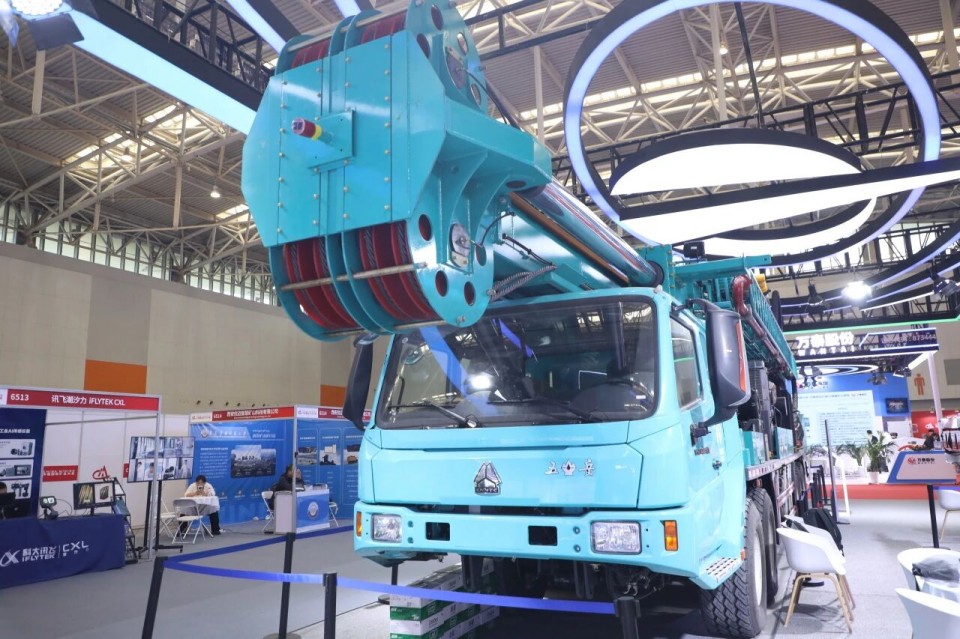 “地勘装备能力提升的重大突破”！不朽情缘官方网站智能联合中国煤炭地质总局发布T138车载钻机